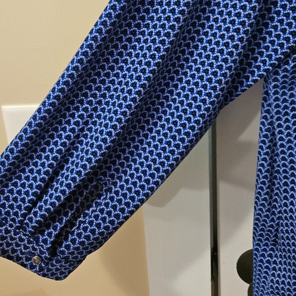 Liz Claiborne Career XXL - V Neck Womens 3/4 Sleeve Top  - Bold Blue Geo EUC - Picture 2 of 7